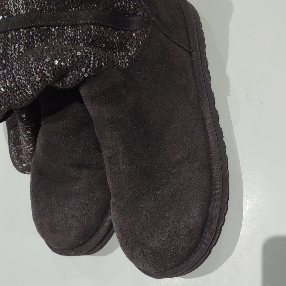 UGG boots ๐ผ๐โ๏ธ - Picture 5 of 12